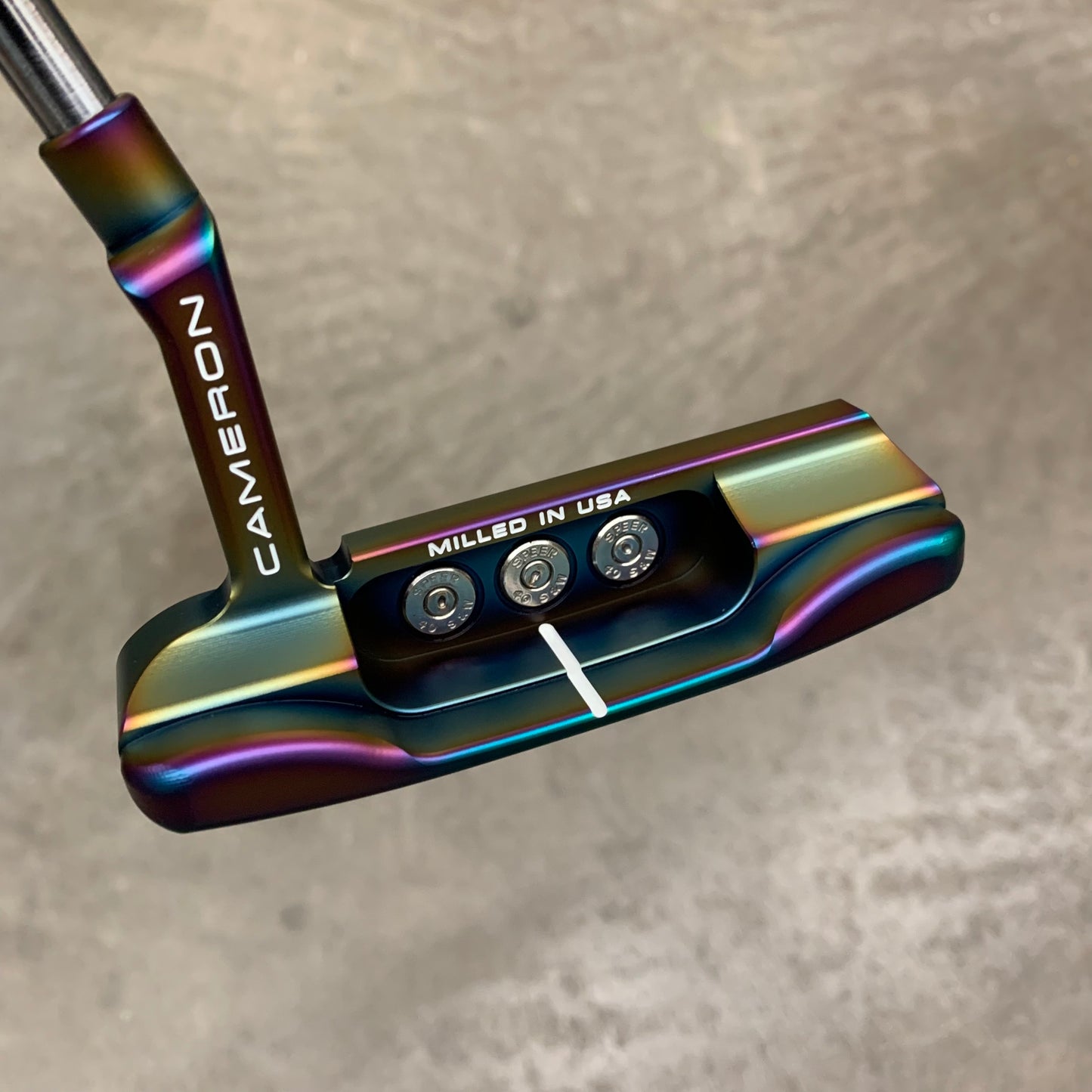 実弾リム搭載!スコッティキャメロン 33.5インチパター レインボーPVD仕上げ