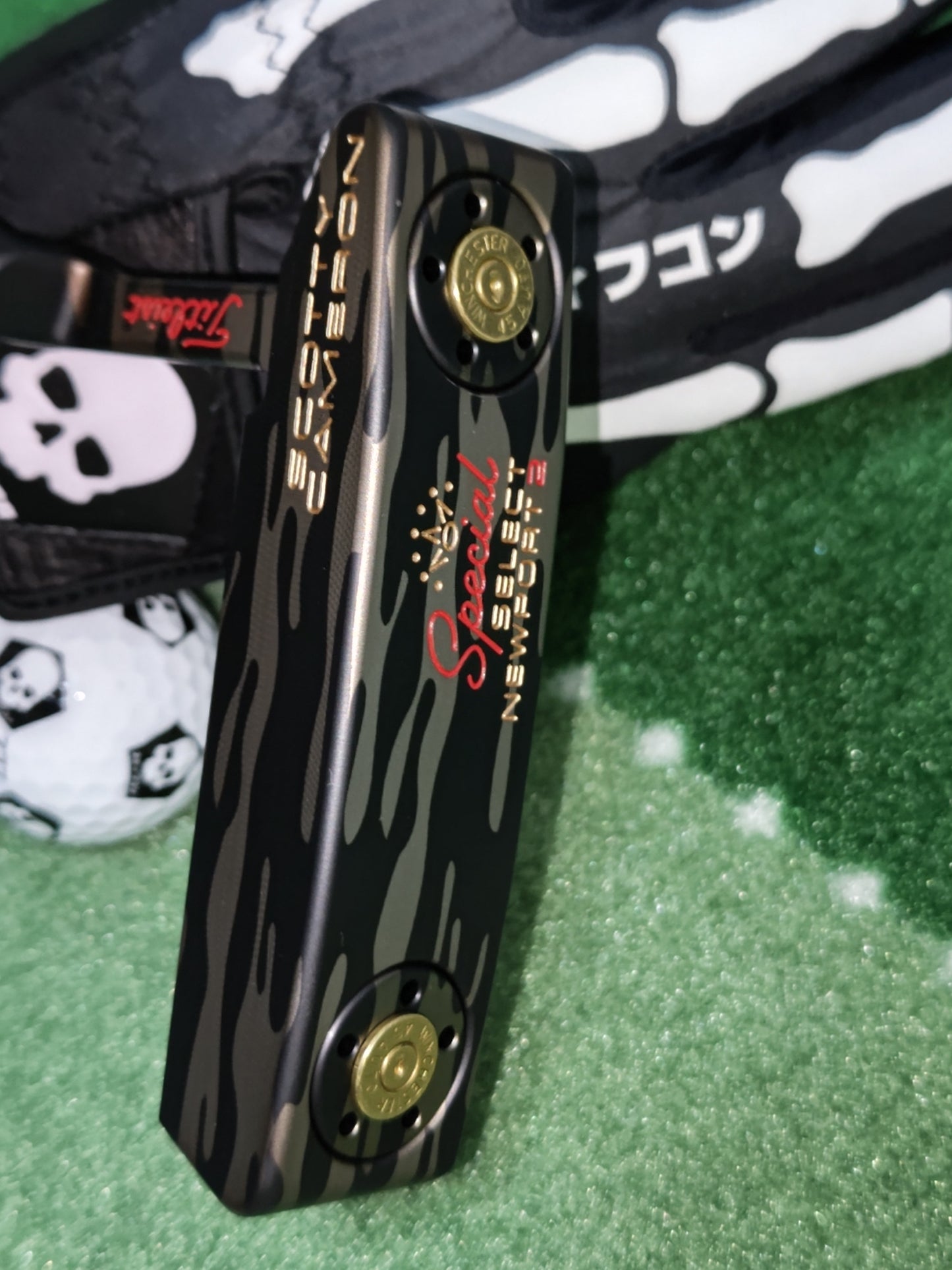 実弾リム搭載!スコッティキャメロン 33.5インチパター ブラックPVD+レーザーエッチングカモフラ仕上げ