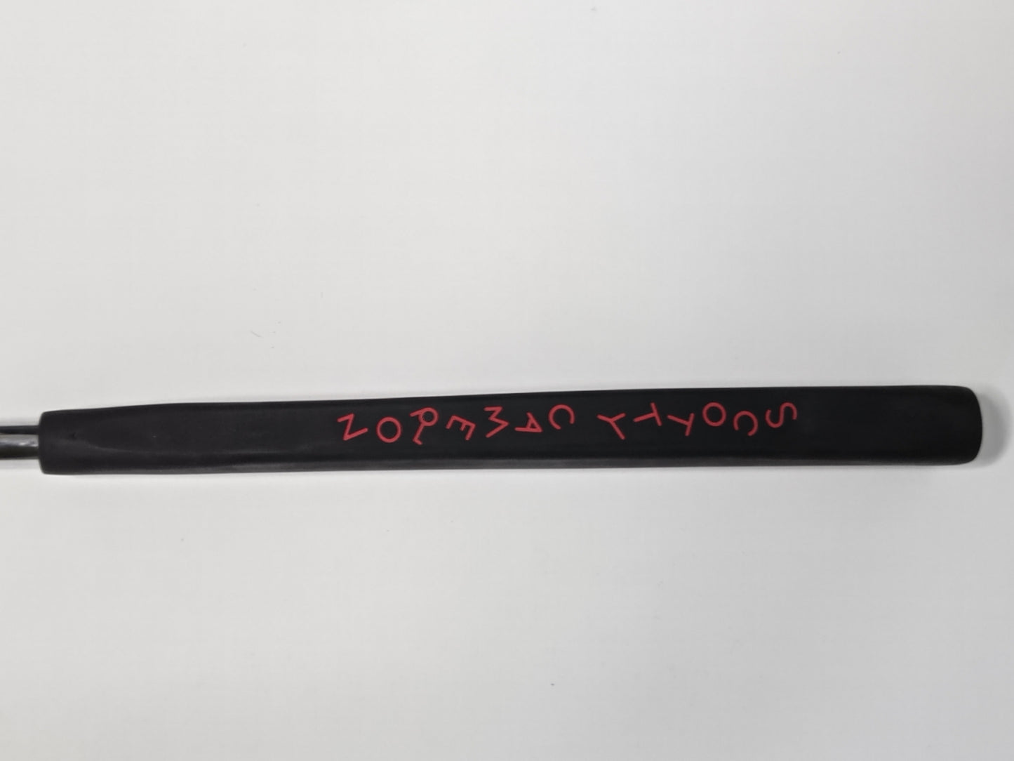 実弾リム搭載!スコッティキャメロン 33.5インチパター ブラックPVD+レーザーエッチングカモフラ仕上げ