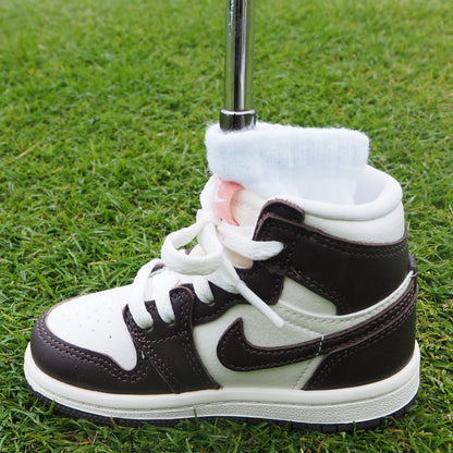 スニーカーパターカバー104 /Jordan 1 1Retro High OG [Baroque Brown and Sail]