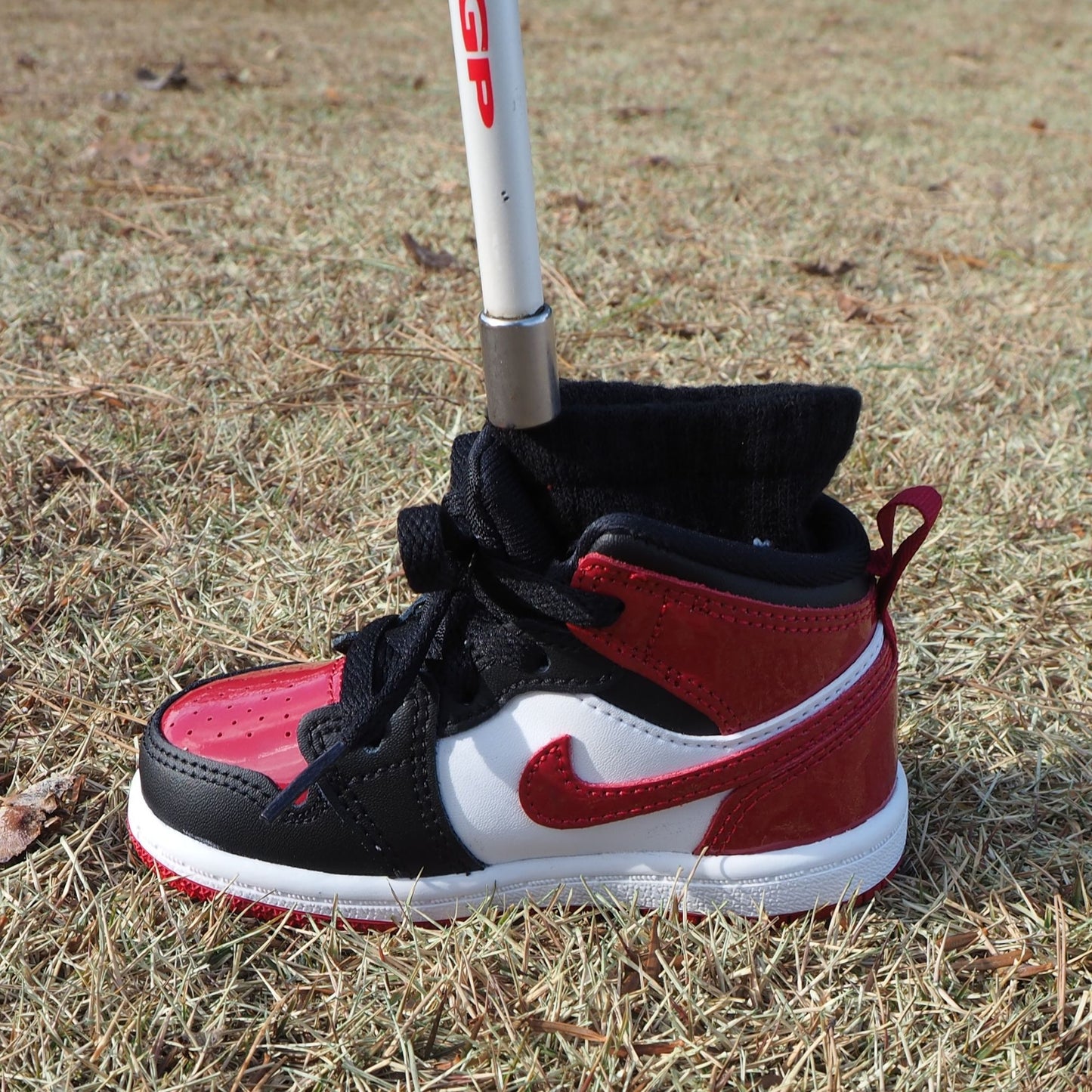 スニーカーパターカバー110 /Jordan 1 Mid SE [Black/White/Varsity Red]