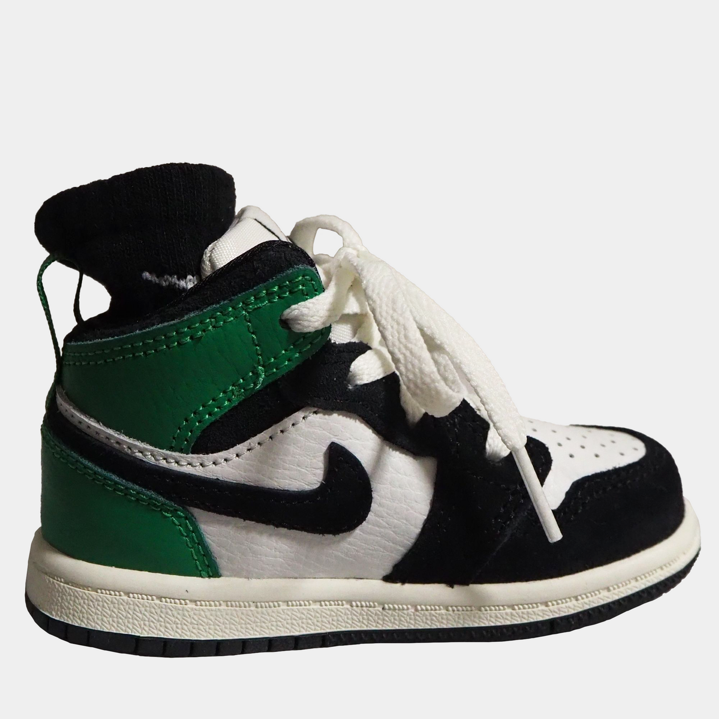 スニーカーパターカバー116 /Jordan 1 Mid SE [White/Lucky Green]