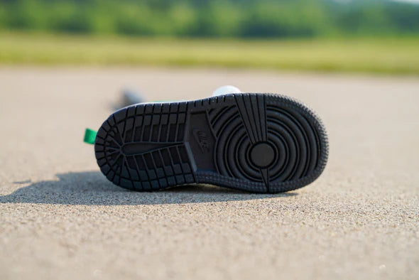 Sneaker putter cover/Jordan 1 Mid [WHITE LUCKY GREEN]