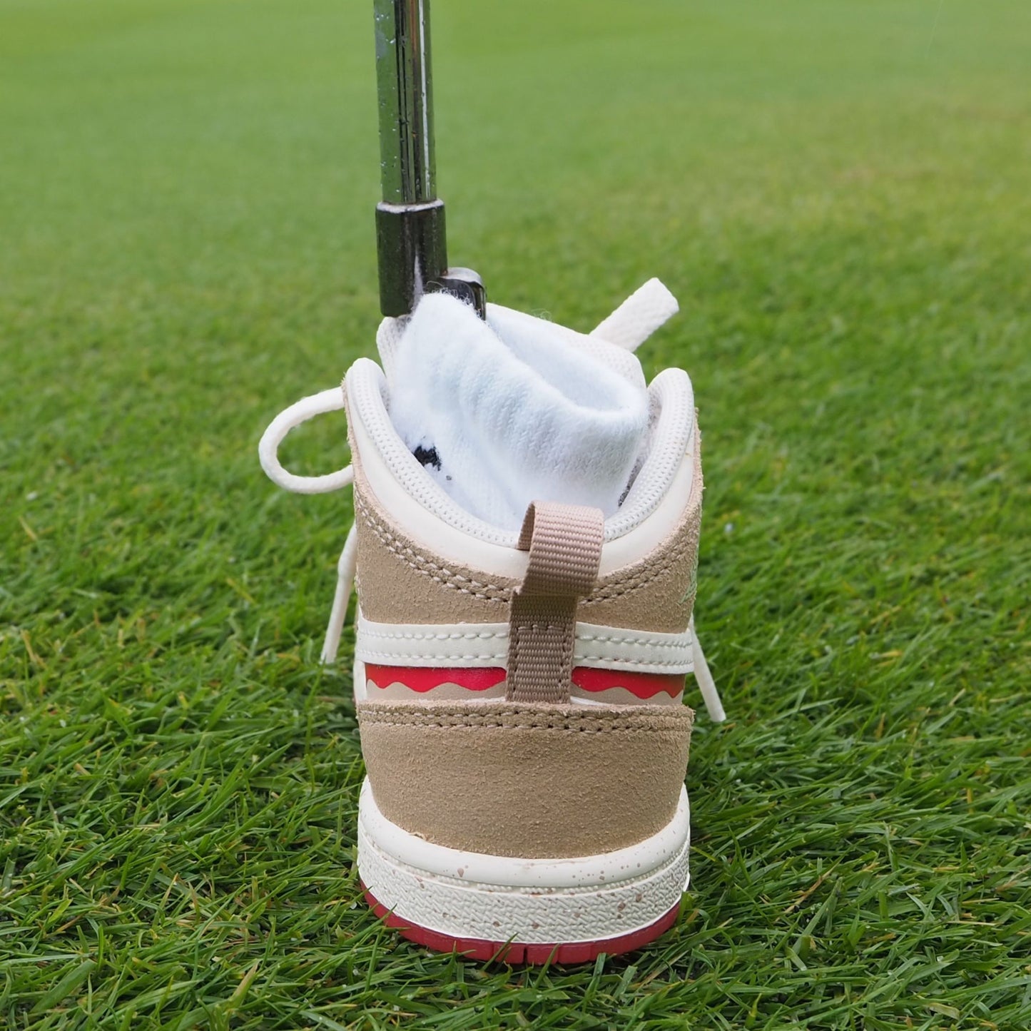 スニーカーパターカバー303/Jordan 1 Mid SE [DESERT PALE IVORY]