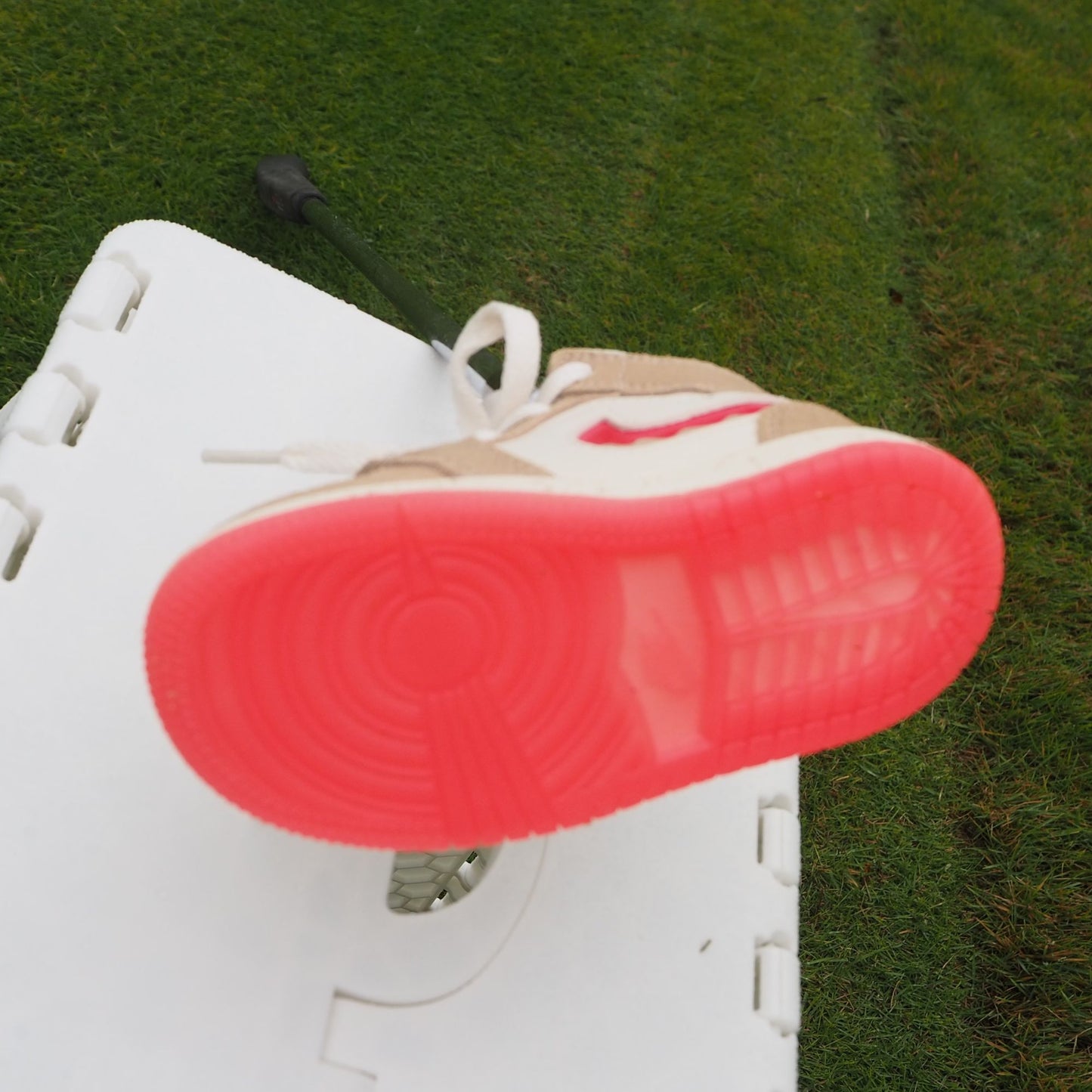 スニーカーパターカバー303/Jordan 1 Mid SE [DESERT PALE IVORY]