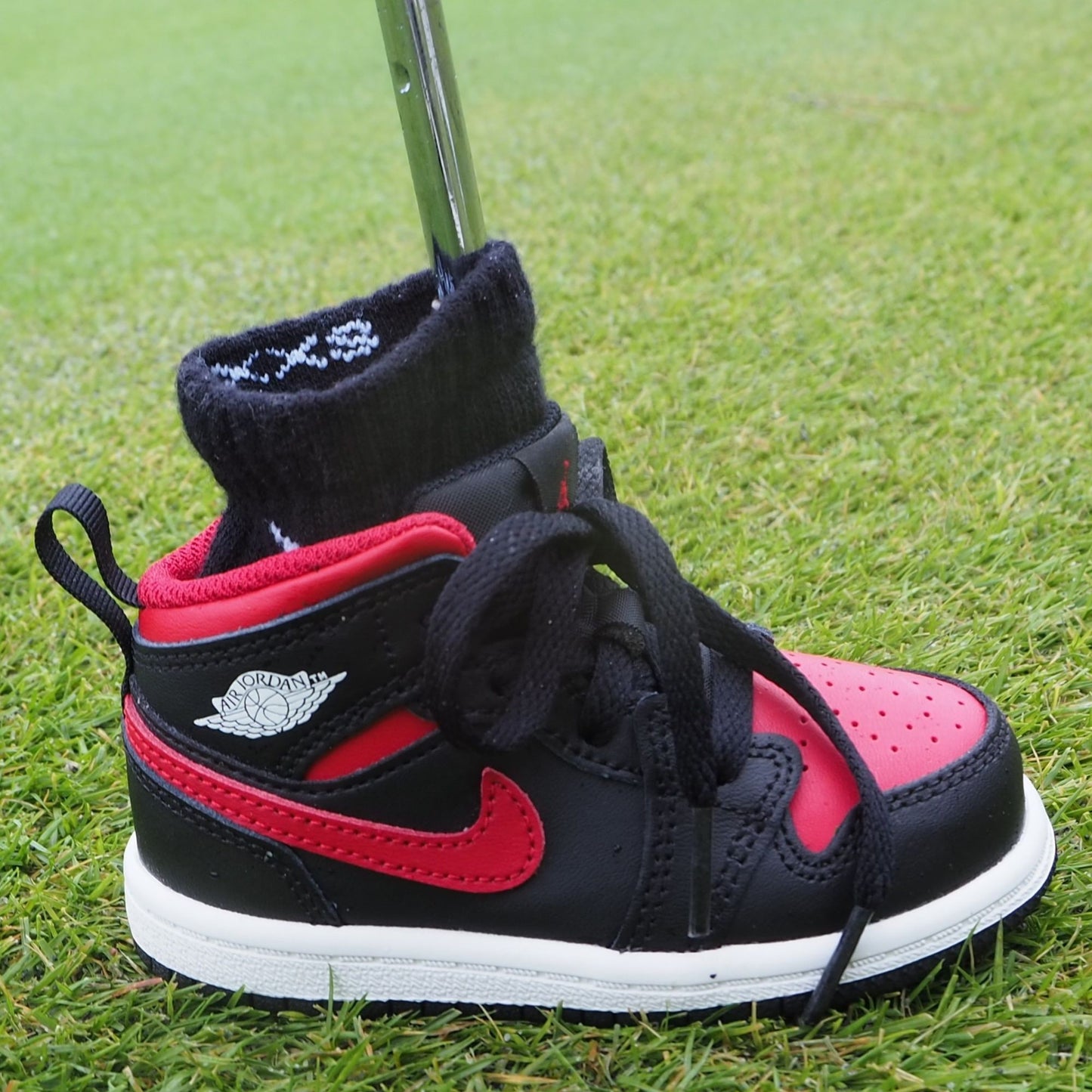 スニーカーパターカバー308/Jordan 1 Mid [BLK/VARSITY RED]