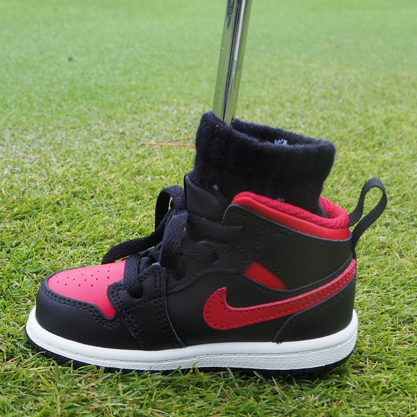 スニーカーパターカバー308/Jordan 1 Mid [BLK/VARSITY RED]