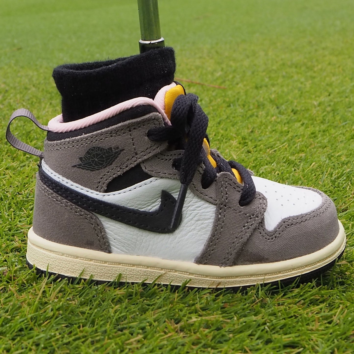 スニーカーパターカバー310/Jordan 1 Mid SE [CAVE STONE]