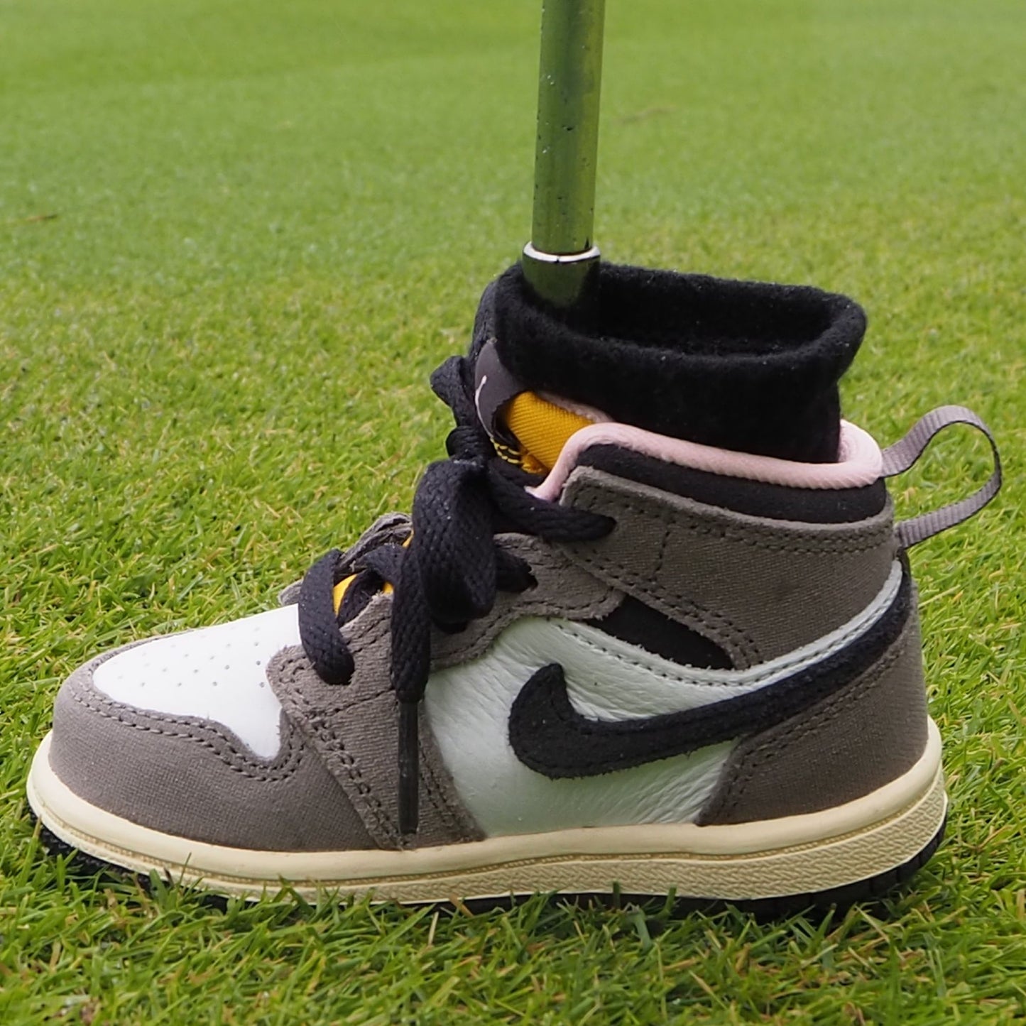 スニーカーパターカバー310/Jordan 1 Mid SE [CAVE STONE]