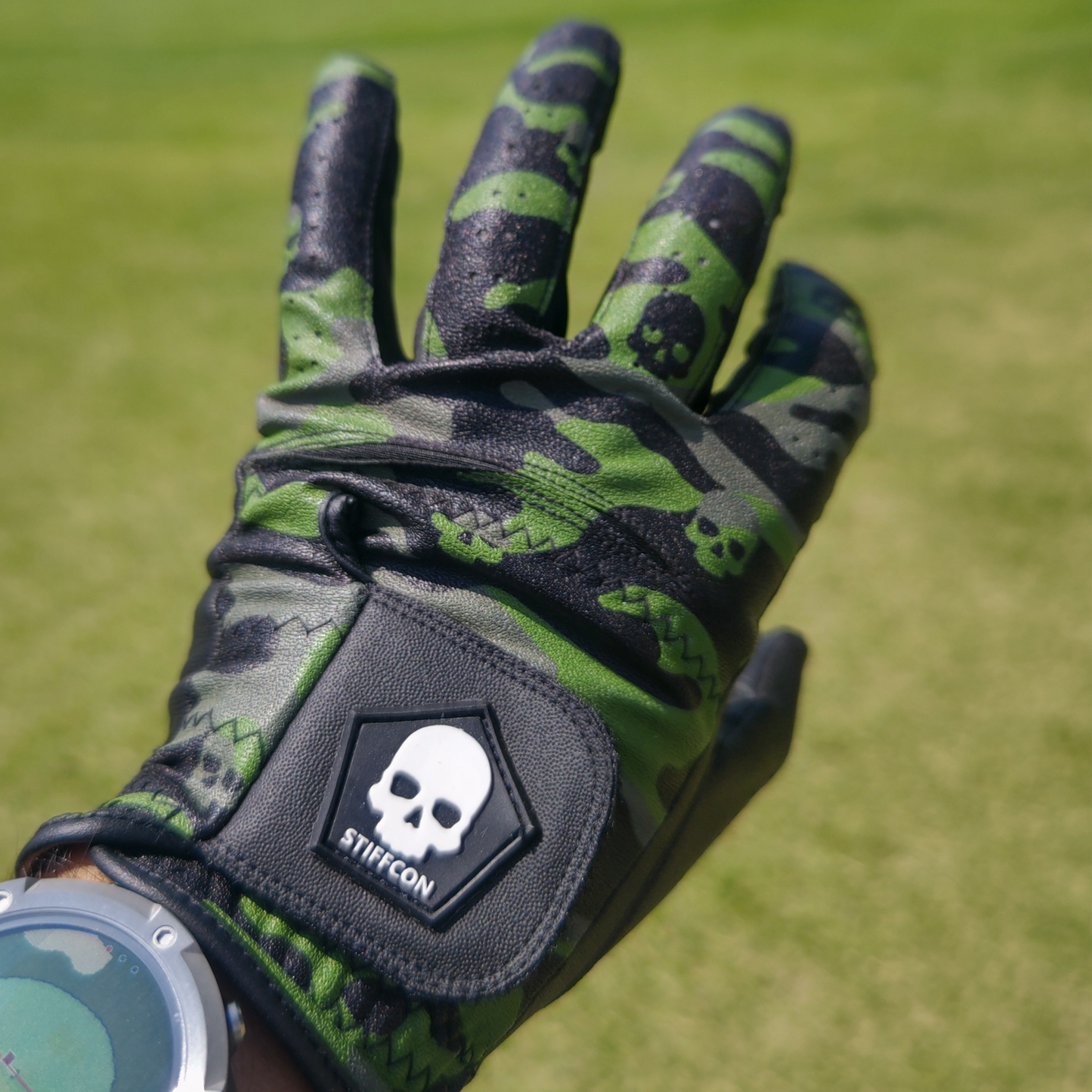FLUO PREDATOR メンズゴルフグローブ左手 プレデター V5 カモフラ柄