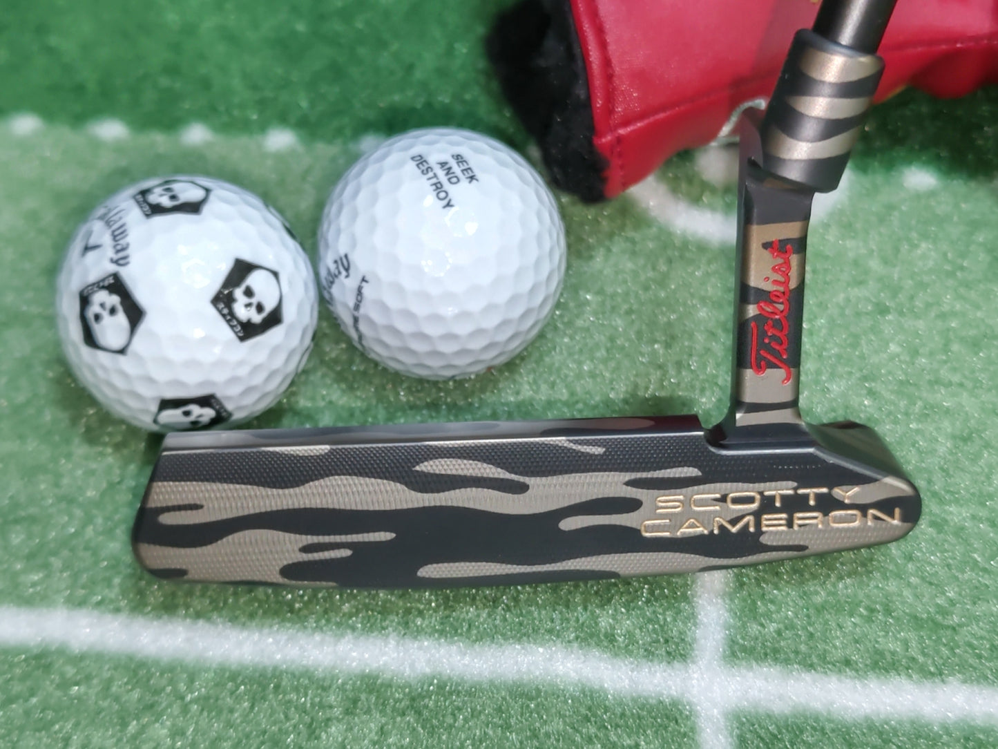 Equipped with live bullet rim! Scotty Cameron 33.5 inch putter black PVD + laser etched camouflage finish